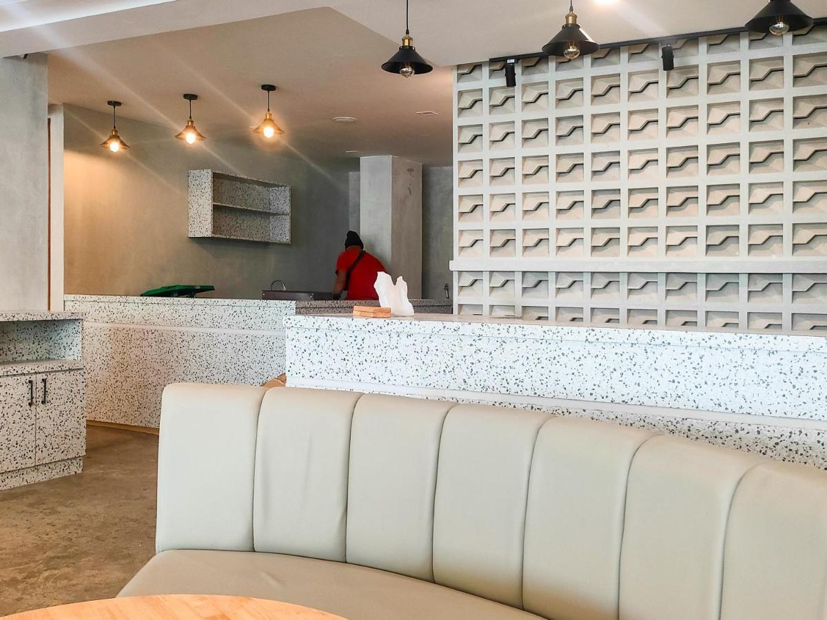 Travel Biz Hotel Medan Mitra Reddoorz 外观 照片